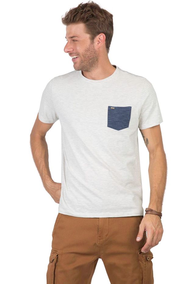 18043_C057_1-T-SHIRT-ESTAMPA-LISTRAS-COM-BOLSO