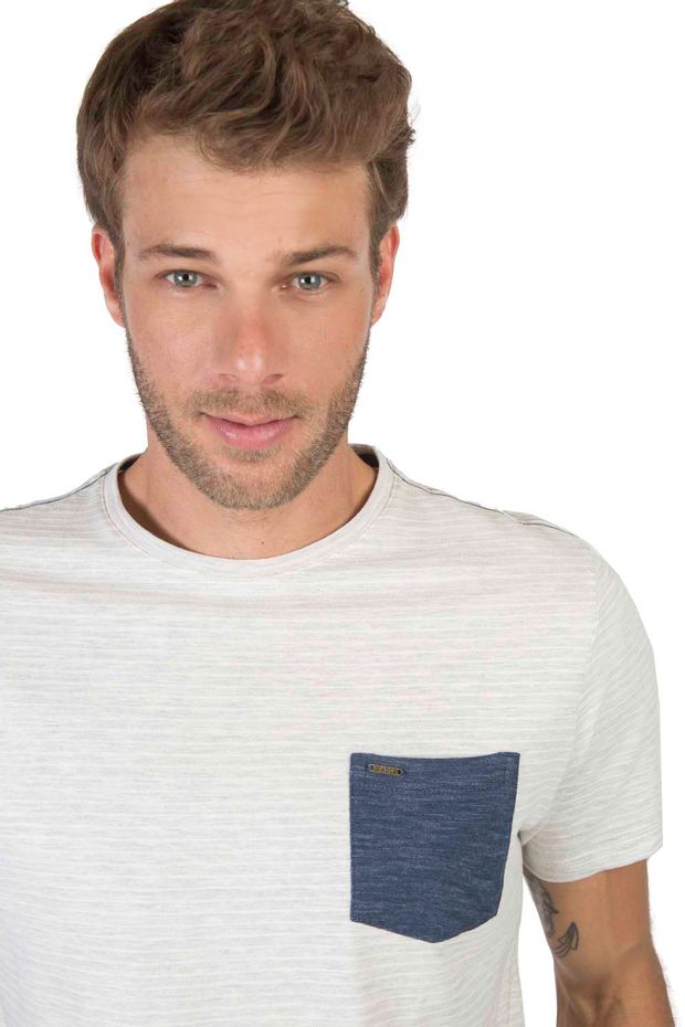 18043_C057_4-T-SHIRT-COM-BOLSO-LISTRADA