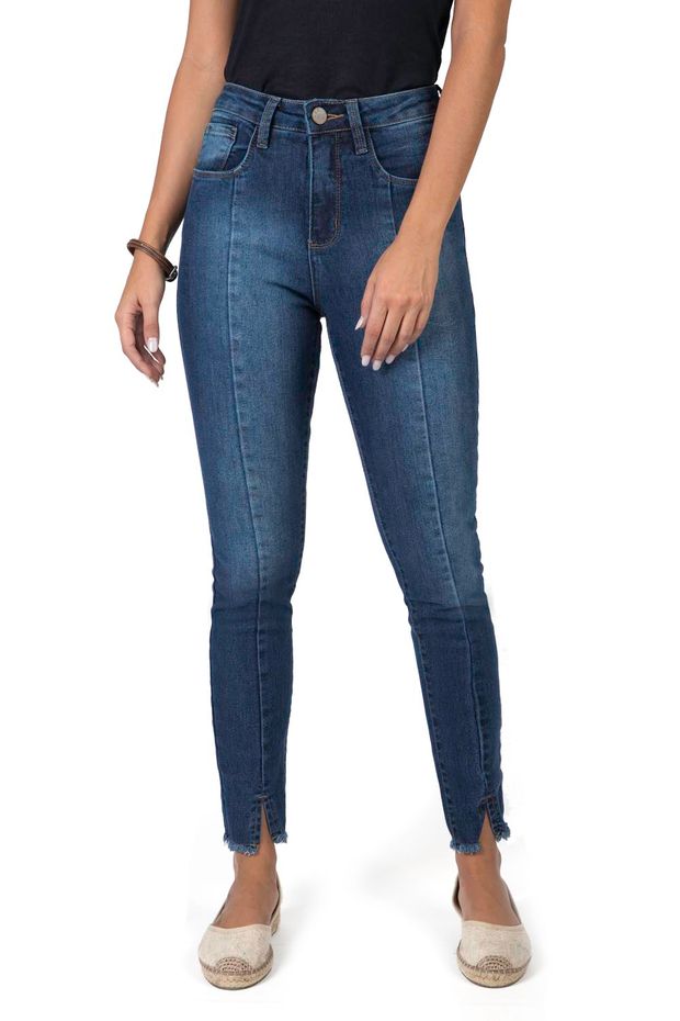 18257_C051_1-C-JNS-CIG-C-A-RECORTE