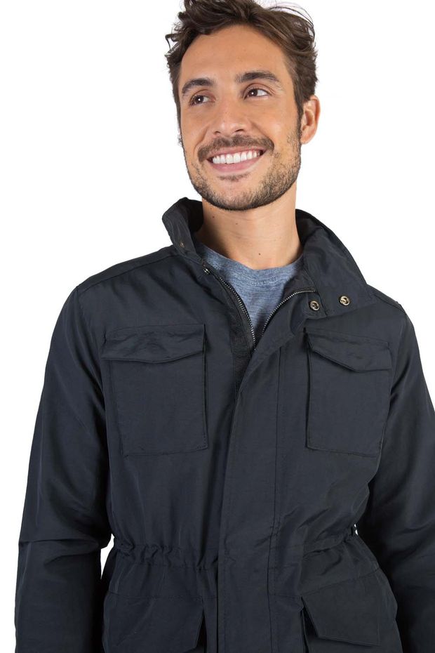 18149_C003_4-JAQUETA-COM-CAPUZ-EMBUTIDO