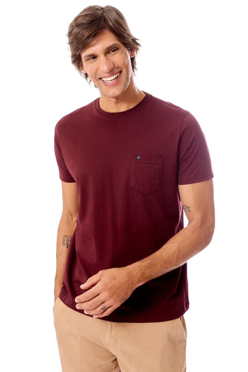 T-Shirt Básica Comfort Com Bolso Vinho