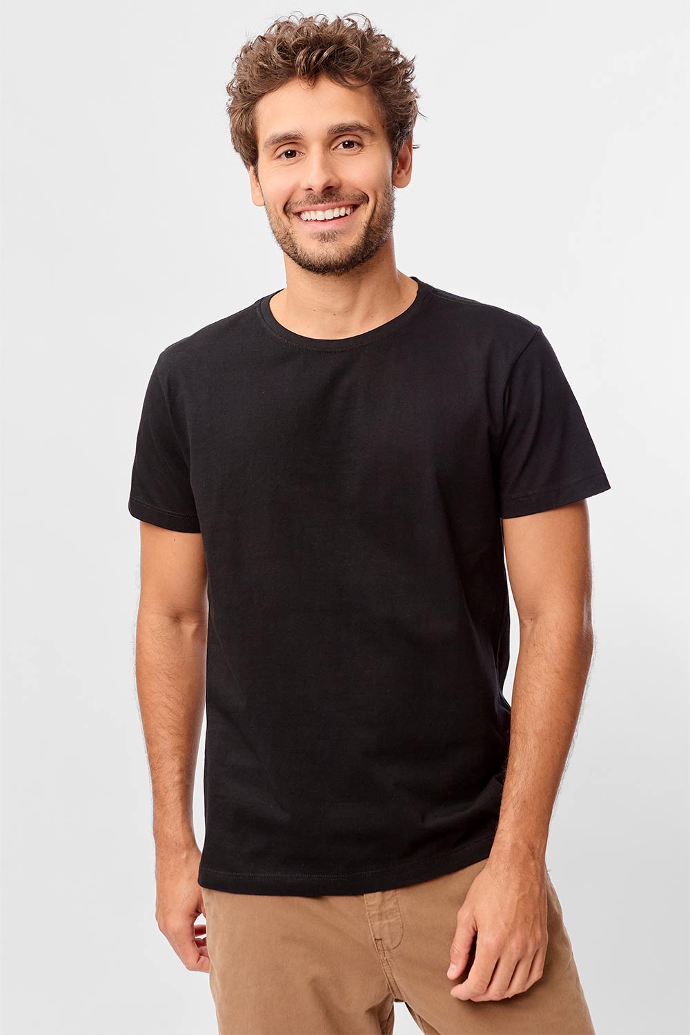 T-Shirt Básica Fit Preta