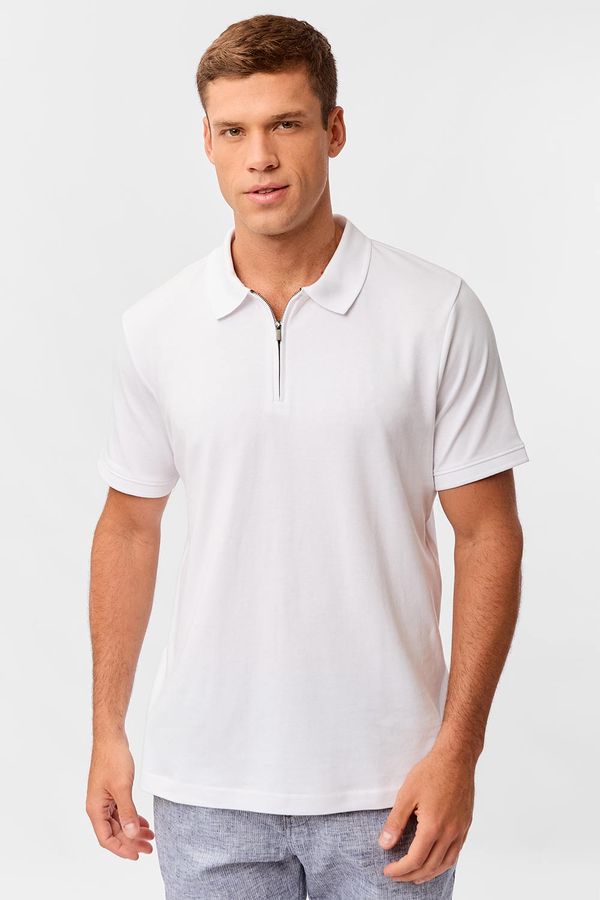 Polo Especial Interlock Com Zíper Branca BRANCA/GG
