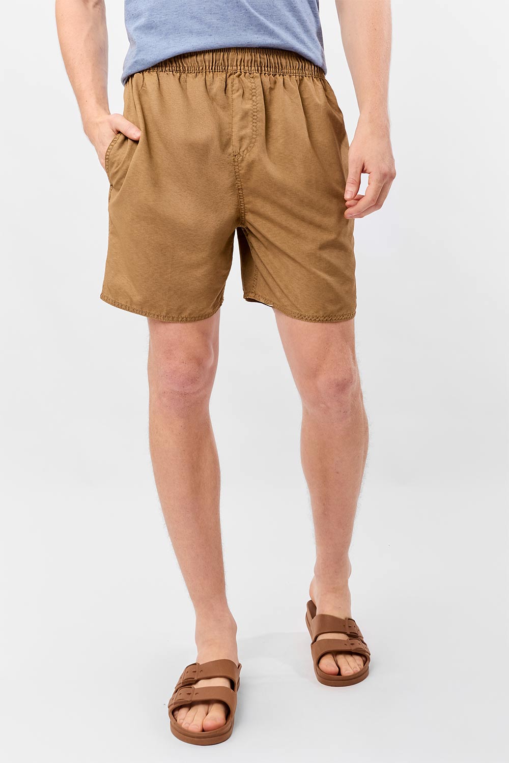 Short Liso Com Patch Khaki