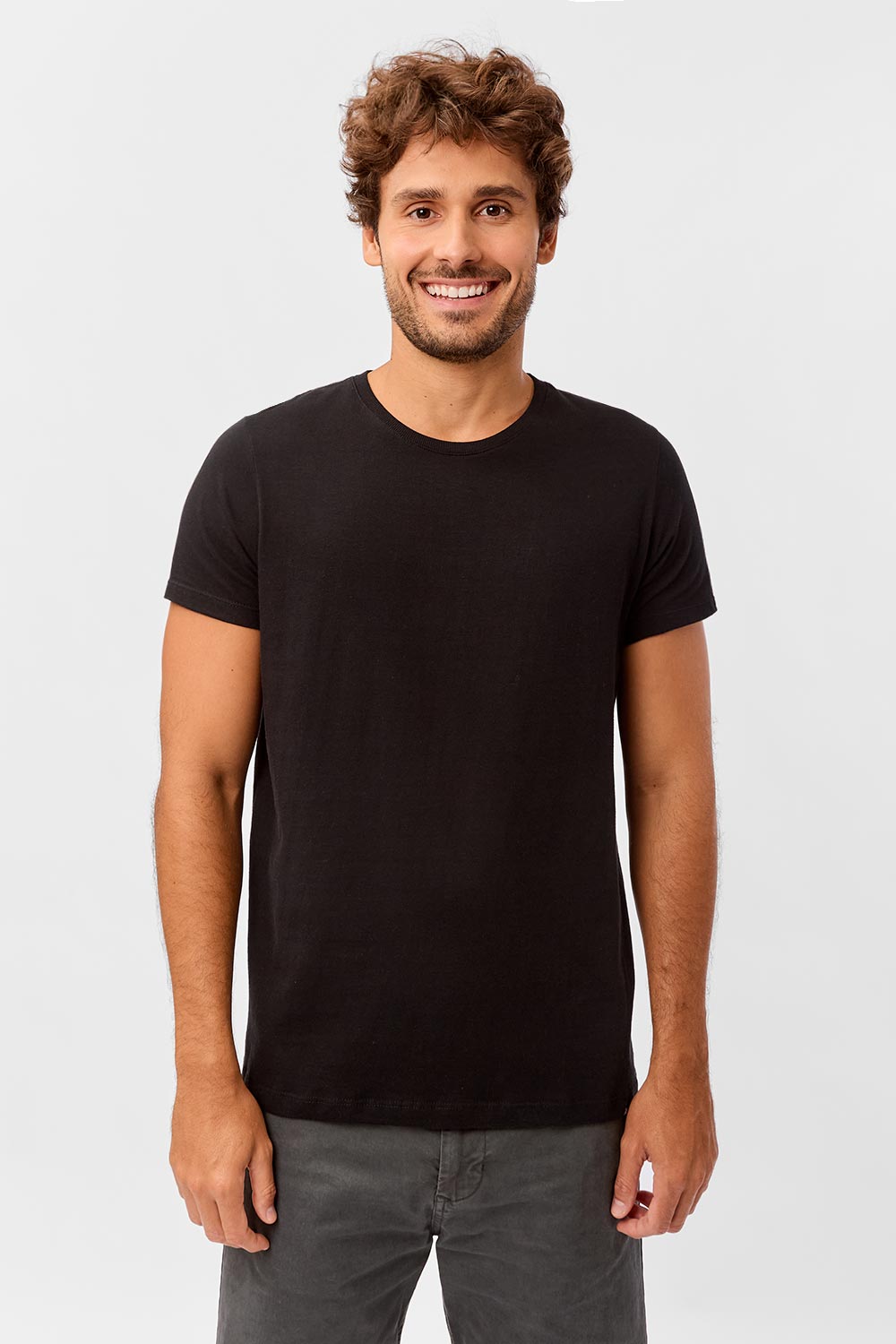T-Shirt Básica Premium Fit Sem Costura Lateral Preta